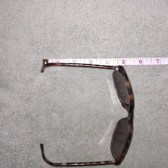 Burberry sunglasses frames! - Picture 4 of 5